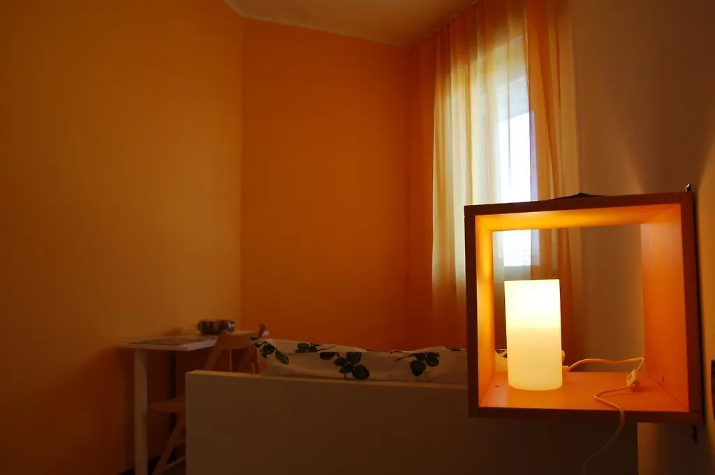 La Rosa Scarlatta Broseta Hotel Bergamo Guest house