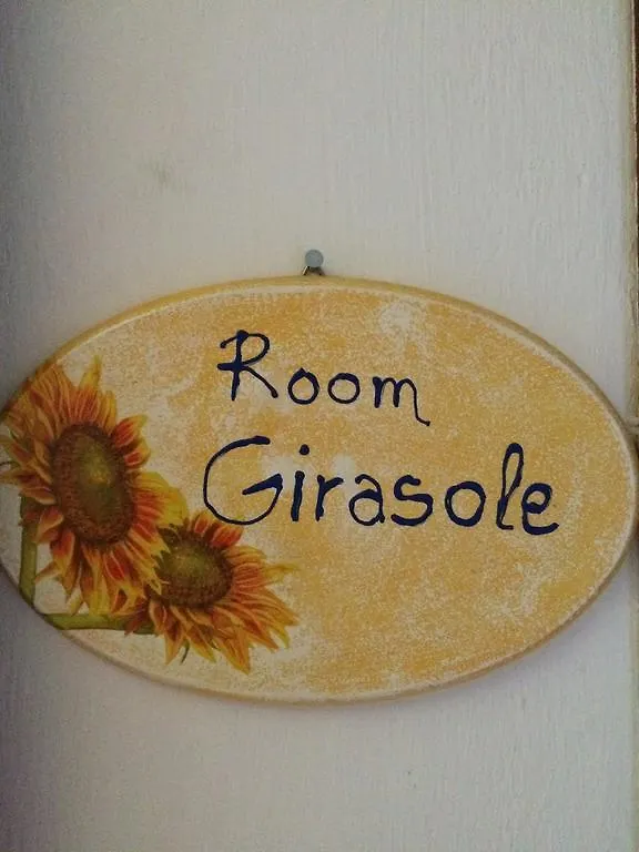 Hotel La Rosa Scarlatta Broseta Bergamo 2*,  Italia