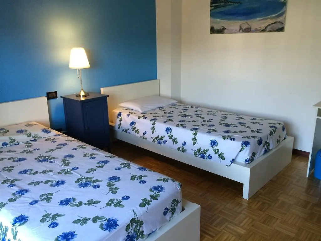 Hotel La Rosa Scarlatta Broseta Bergamo Italia