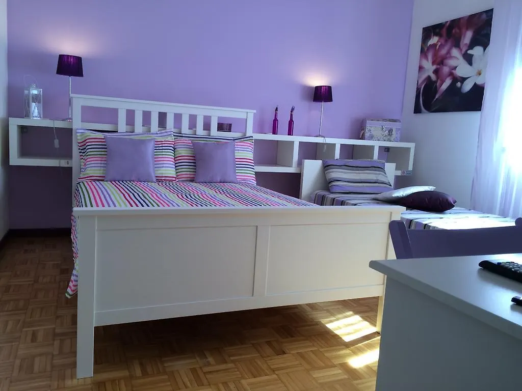 Отель La Rosa Scarlatta Broseta Бергамо 2*,